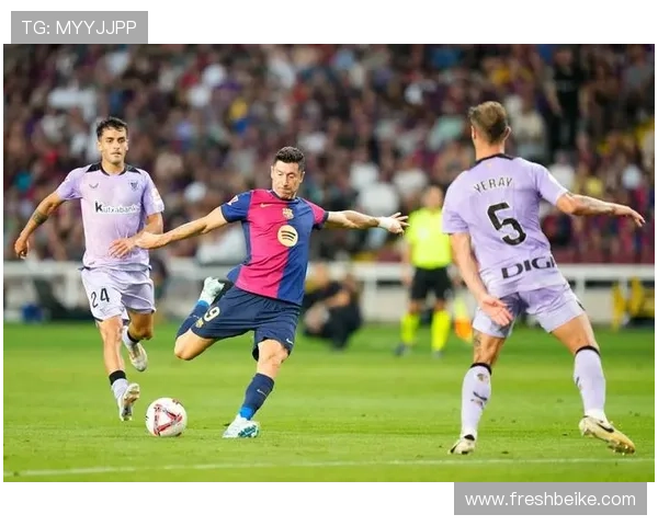 巴萨时隔909天重返诺坎普迎战对手 全新篇章开启震撼回归